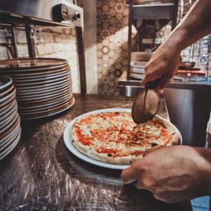 pizza cutter